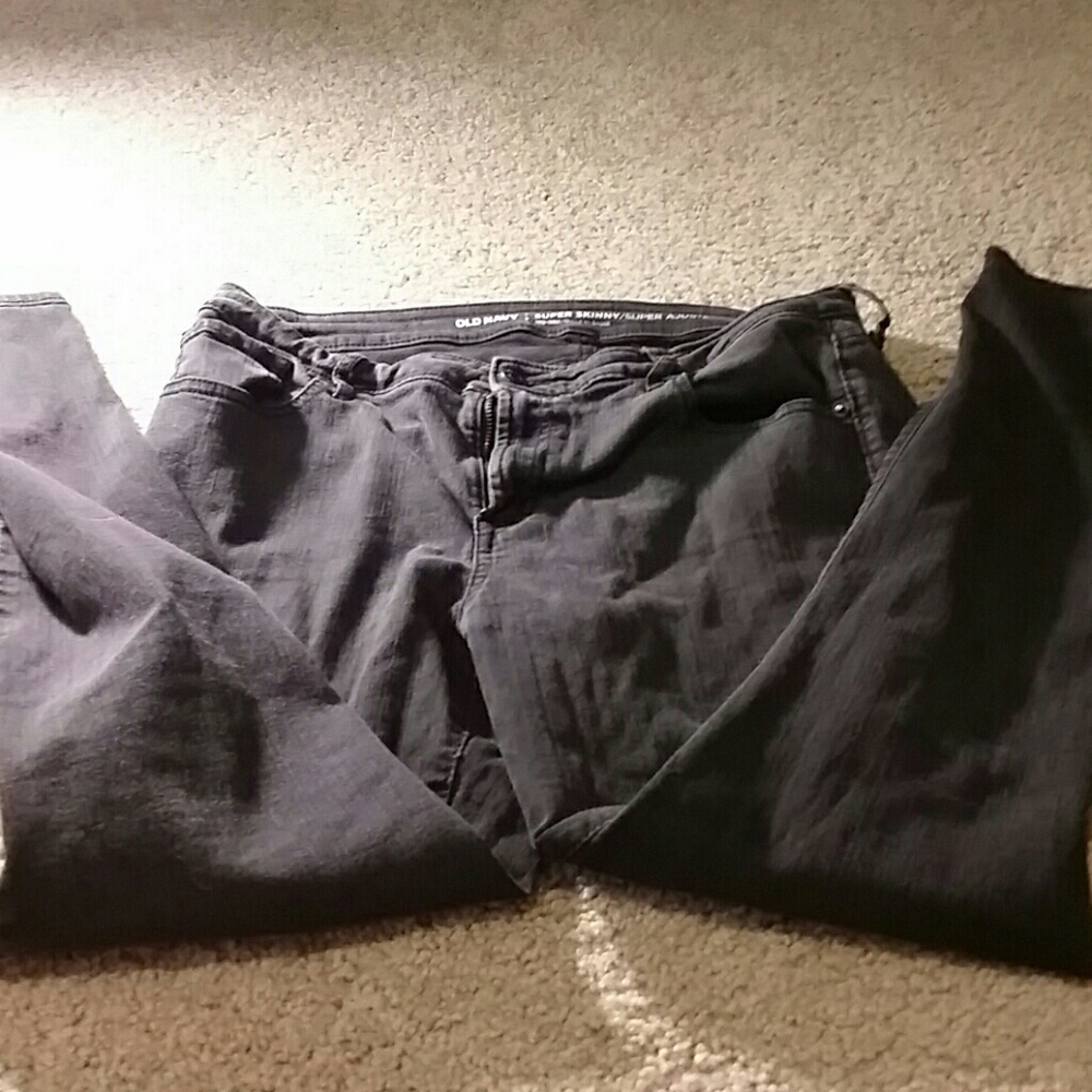 Black super skinny jeans